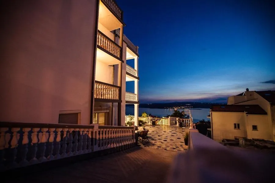 Apartment In Crikvenica With Sea View, Balcony, Air Conditioning, Wifi 3492-4